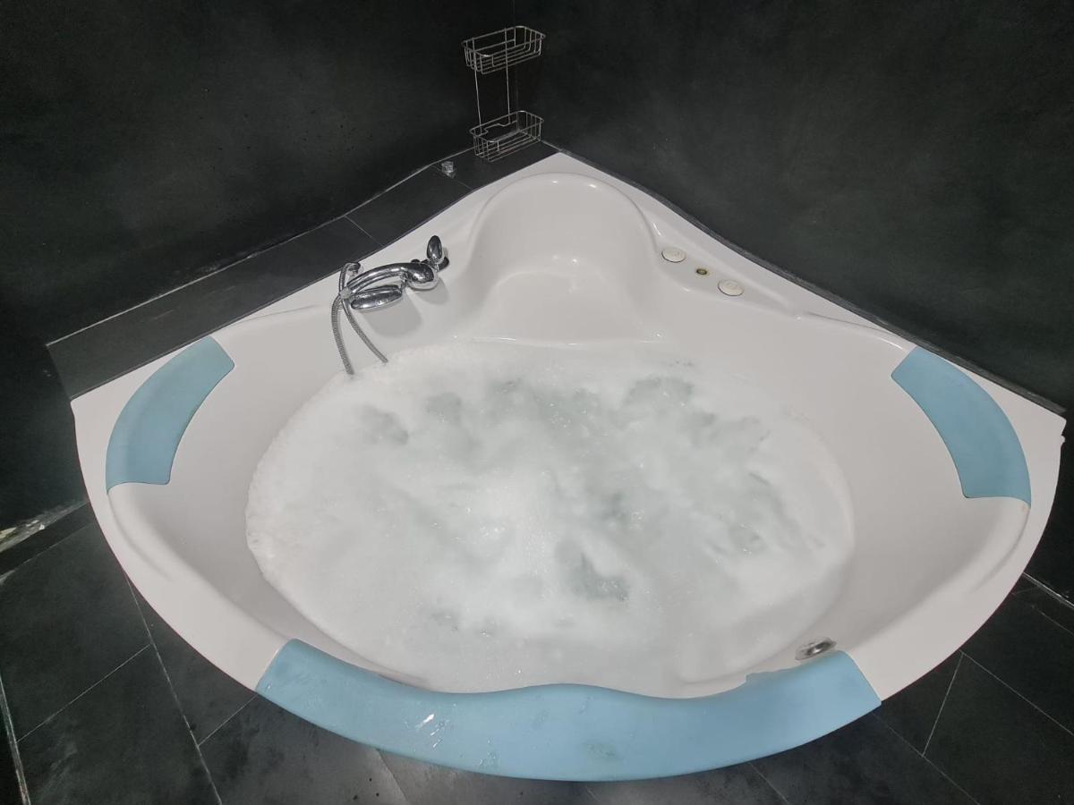 Apartamento Loft Acogedor Apartment อาเลาริน เดลา ตอร์เร ภายนอก รูปภาพ