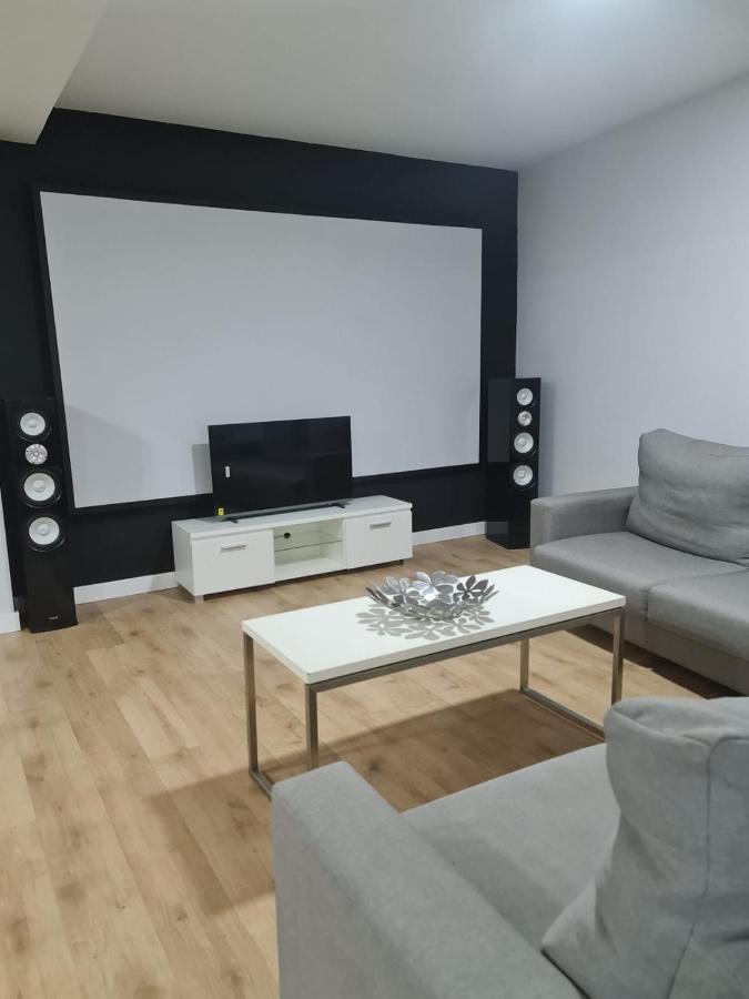 Apartamento Loft Acogedor Apartment อาเลาริน เดลา ตอร์เร ภายนอก รูปภาพ
